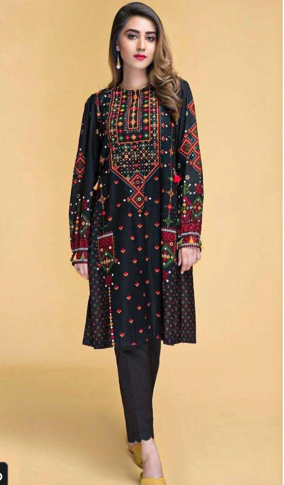 2 Pcs Women's Unstitched Embroidered Suit - Online Shopping in Pakistan - BUNDLIV