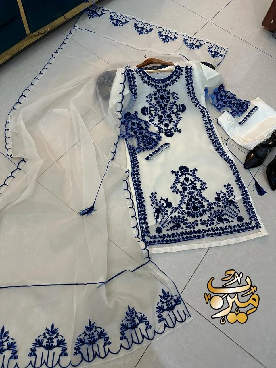 3 Pcs Women's Stitched Organza Embroidered Suit View Gallery - Pakistan