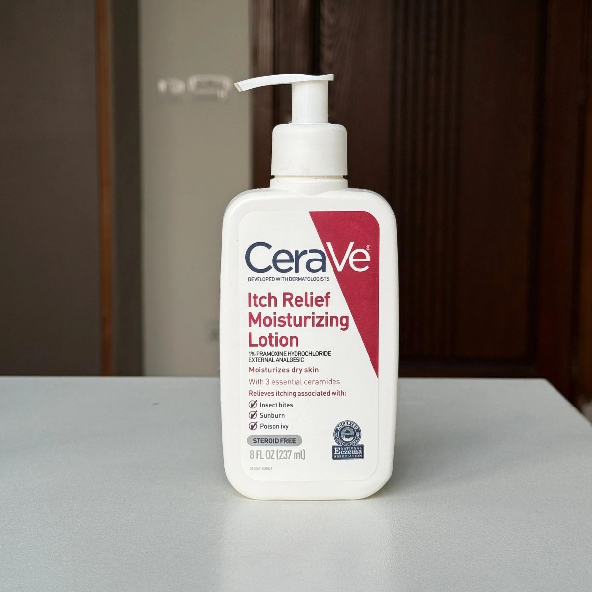CeraVe Itch Relief Moisturizing Lotion | Fast-Acting Relief for Dry, Itchy Skin | With Ceramides, Niacinamide & Hyaluronic Acid | 237ml View Gallery - Pakistan