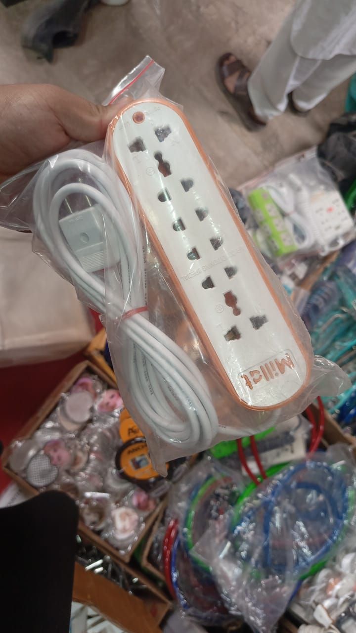 Extension Lead 5‑Way | 4M Copper Wire | Power Switch | Multi‑Socket Extension Cord | White View Gallery - Pakistan
