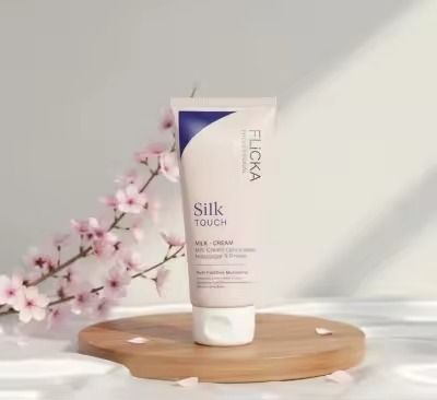 FLiCKA Silk Touch 3‑in‑1 Moisturizer & Primer | Hydrating, Lightweight, Long‑Lasting | Pore Minimizer | View Gallery - Pakistan