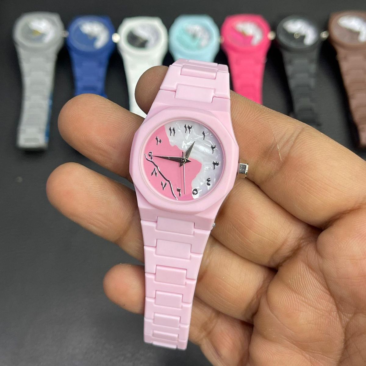 Mini Aura Watch Providing Elegant Design Comfortable Use  Stylish Appearance And Everyday Wear