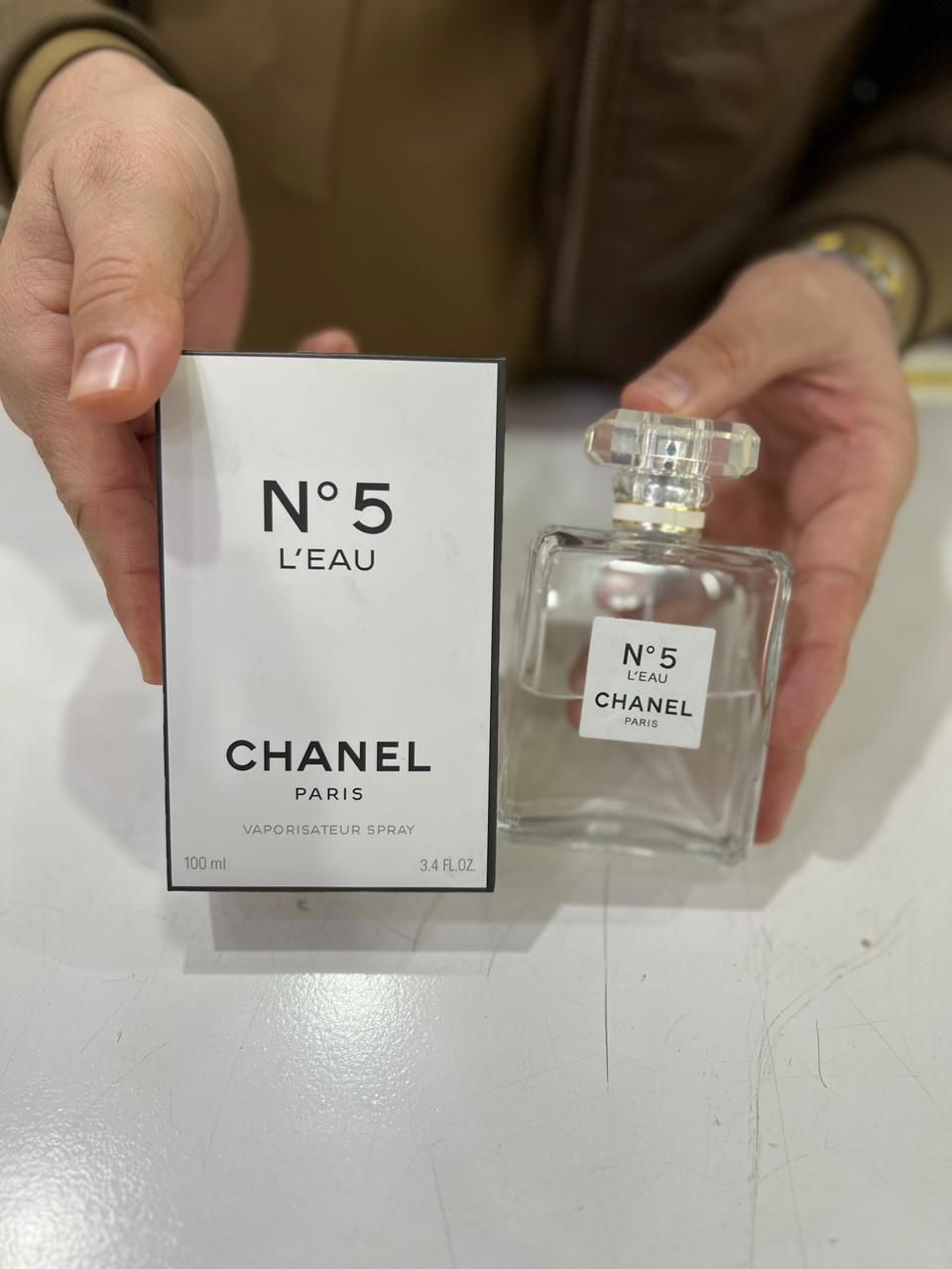 The Radiance of Modern Elegance: Chanel No. 5 L’Eau – A Luminous Reinterpretation of a Fragrance Icon View Gallery - Pakistan