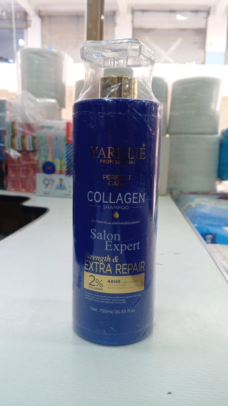 Yardlie Collagen Shampoo | Professional Perfect Care | 750 ml | For Extremely Damaged Hair View Gallery - Pakistan