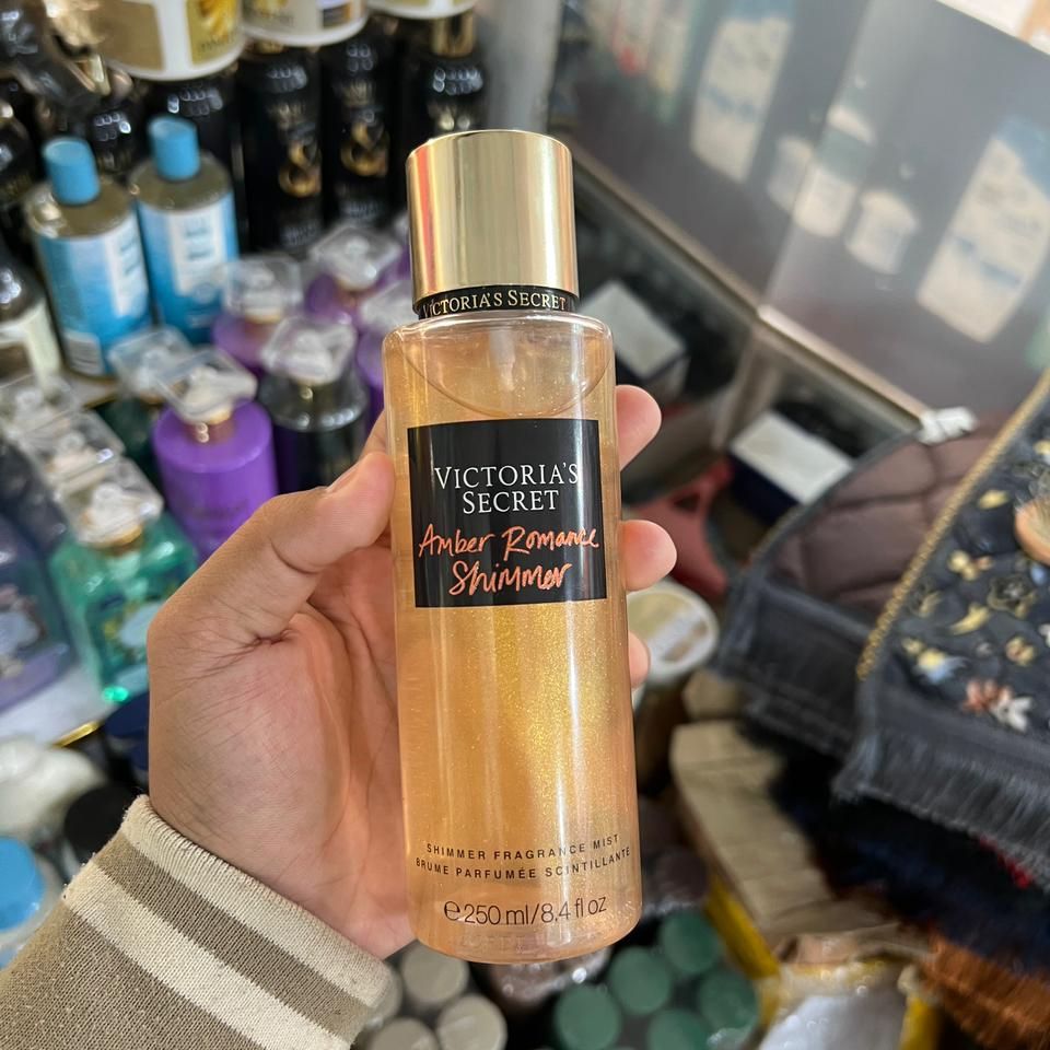 Victoria's Secret Amber Romance Shimmer Fragrance Mist Reliable Performance Stylish Scent - 250ML View Gallery - Pakistan