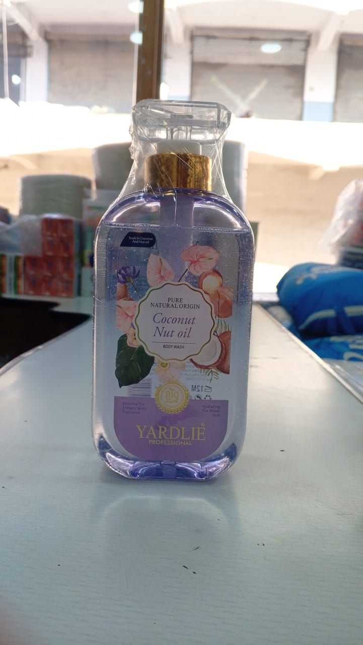 Yardlie Body Wash | Coconut & Nut Oil | Bio‑Organic | 500 ml | Deep Hydration for Dry & Sensitive Skin View Gallery - Pakistan