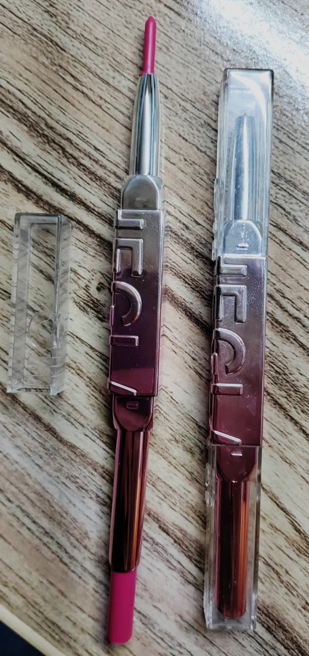 Sighelan 2 In 1 Lipstick And Lip Liner Providing Smooth Application Rich Color Comfortable Use View Gallery - Pakistan