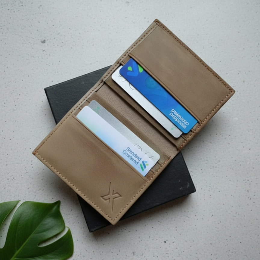 The Signature Hand-Stitched Slim Leather Bifold Wallet Designed for Maximum Durability and Minimalist Everyday Carry Utility