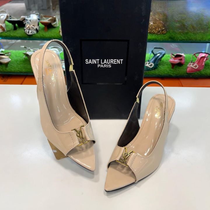 Patent Leather Saint Laurent Opyum Slingback Pumps Heels Providing Elegant Style With Sophisticated Look