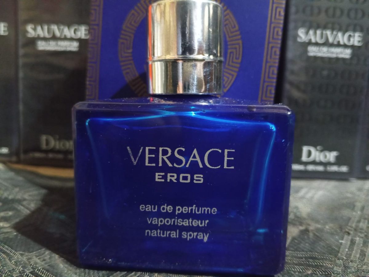 Versace Eros Eau de Parfum | 100 ml | 4 Hours Lasting | Premium Fragrance | Made in Pakistan View Gallery - Pakistan