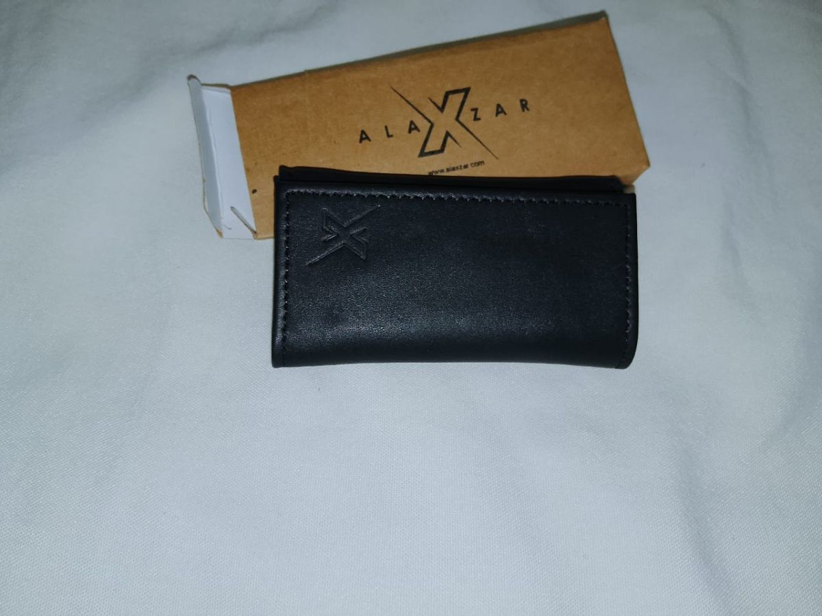 Alaxzar Premium Leather Key Organizer – Sleek & Compact View Gallery - Pakistan