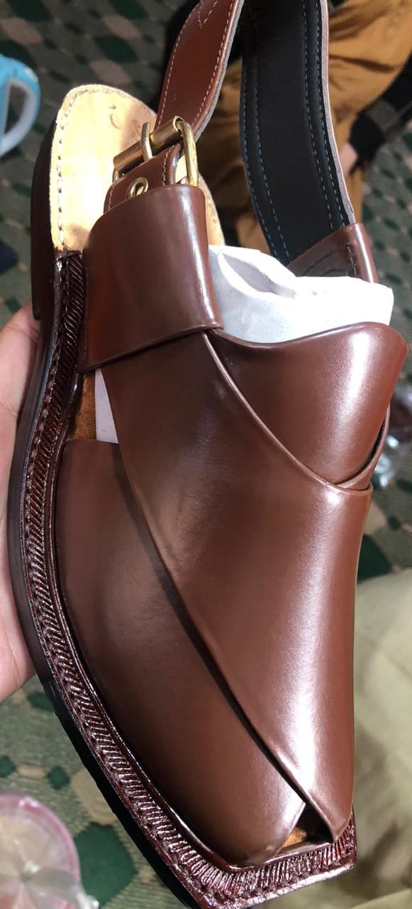 Plain Brown Single Sole Narozi Providing Traditional Style With Durable Build Comfortable Fit View Gallery - Pakistan