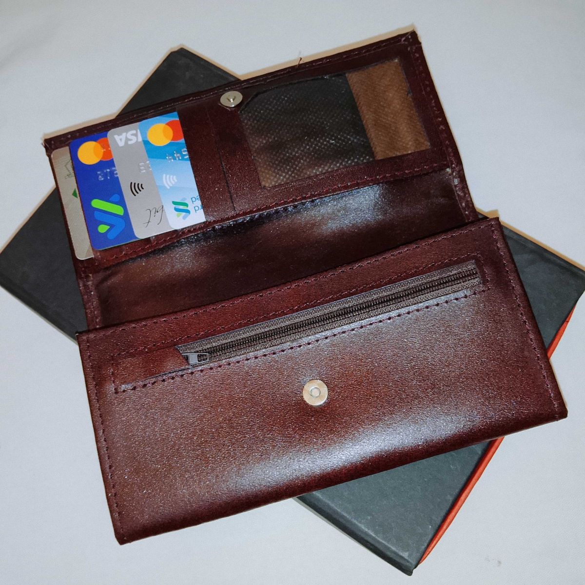 Womens Leather Clutch Elegant Design Premium Quality Smooth Finish Easy Carry View Gallery - Pakistan