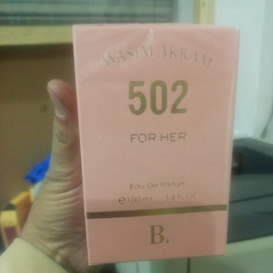 B Wasim Akram 502 Perfume Elegant Fragrance Premium Quality Smooth Aroma - 100ML View Gallery - Pakistan