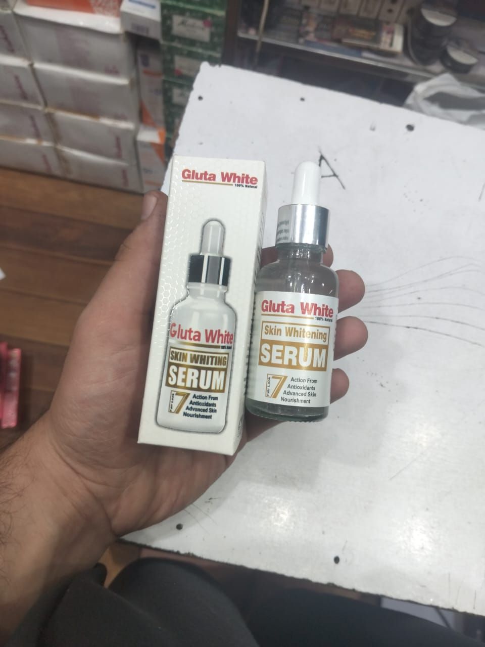 Gluta White Face Glowing Serum – Brightening & Hydrating 30ml View Gallery - Pakistan