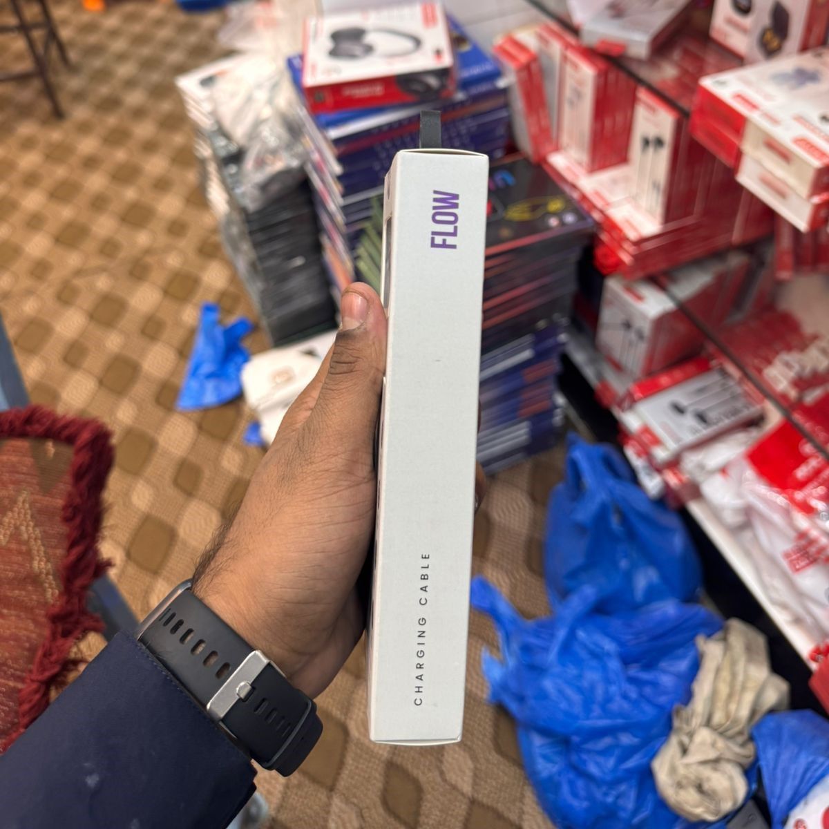 YOLO HYPER Y-080 Ctoi Cable – 100cm Nylon Braided, 9V 3A Fast Charging, Data Transmission, Low Temp Charging View Gallery - Pakistan