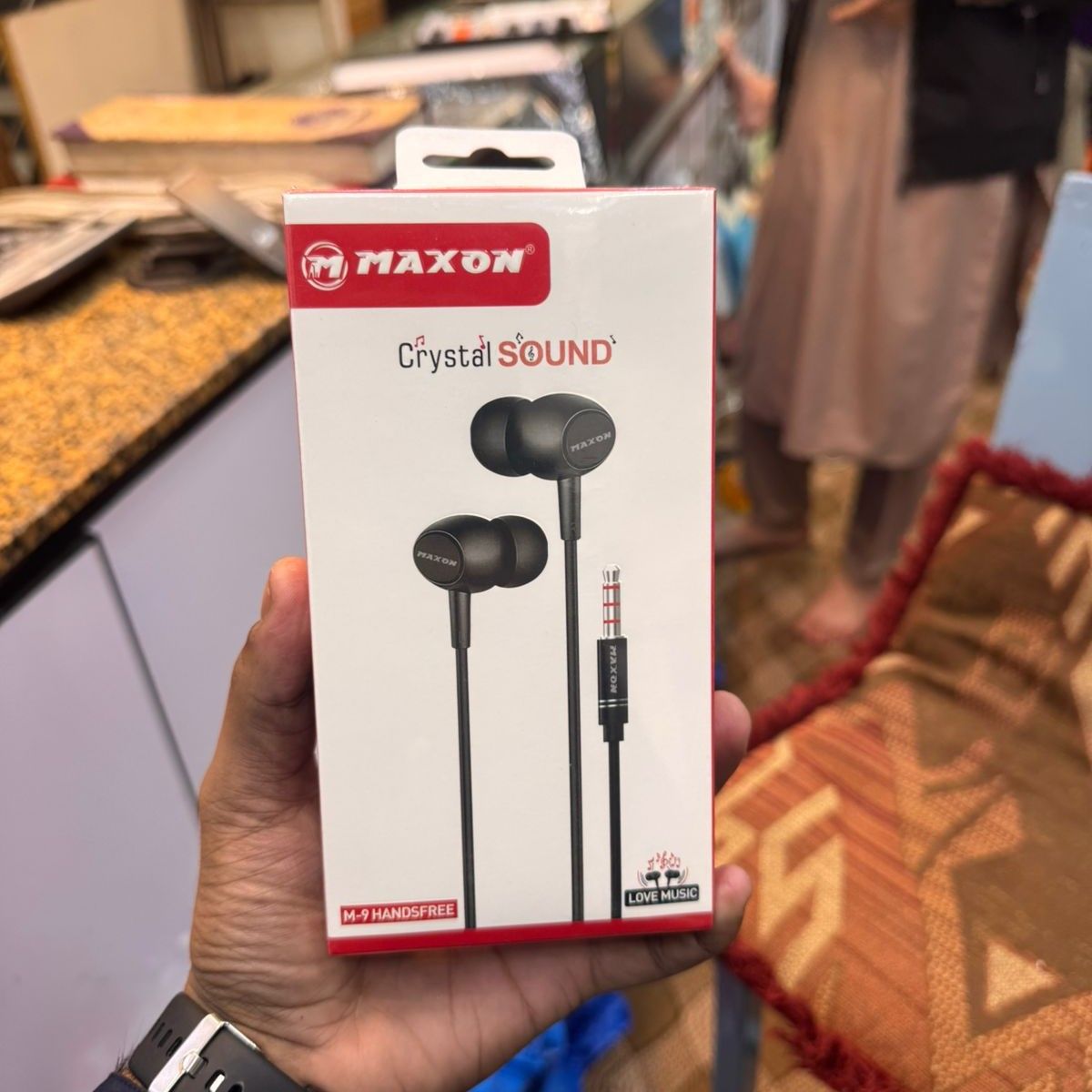 Maxon M9 Handfree – High-Performance 10mm Driver, Immersive Bass, Matte Sleek Design, 3.5mm AUX Connector View Gallery - Pakistan