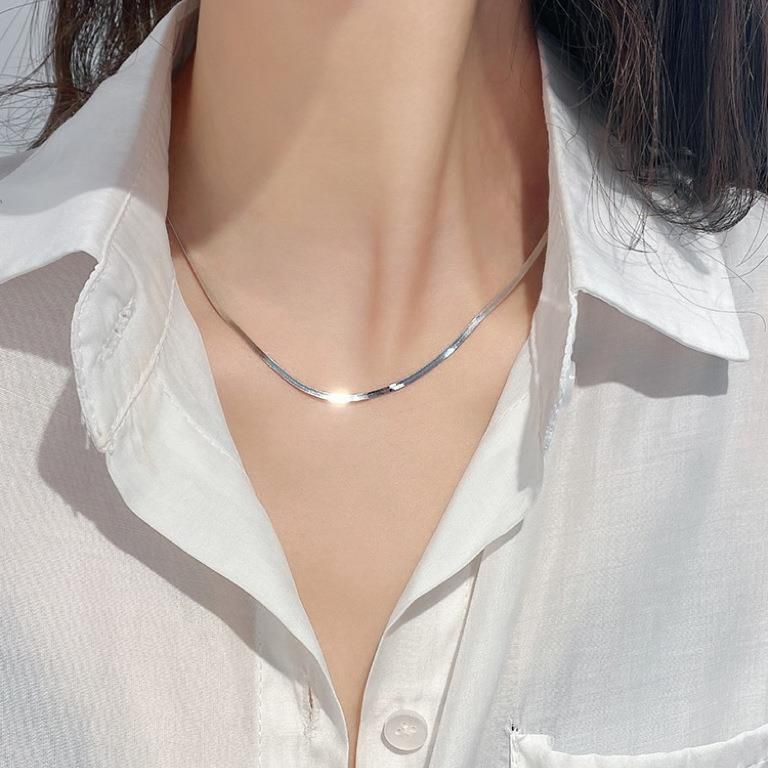AWT-179 Thin Snake Chain – Elegant Stainless Steel Necklace, Stylish Jewellery Accessory for Women View Gallery - Pakistan