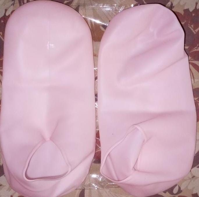 Combo Deal Silicon Gloves And Silicon Socks Durable Quality Comfortable Fit Soft Texture Perfect Choice For Skin Care Relaxation Travel And Household Need View Gallery - Pakistan