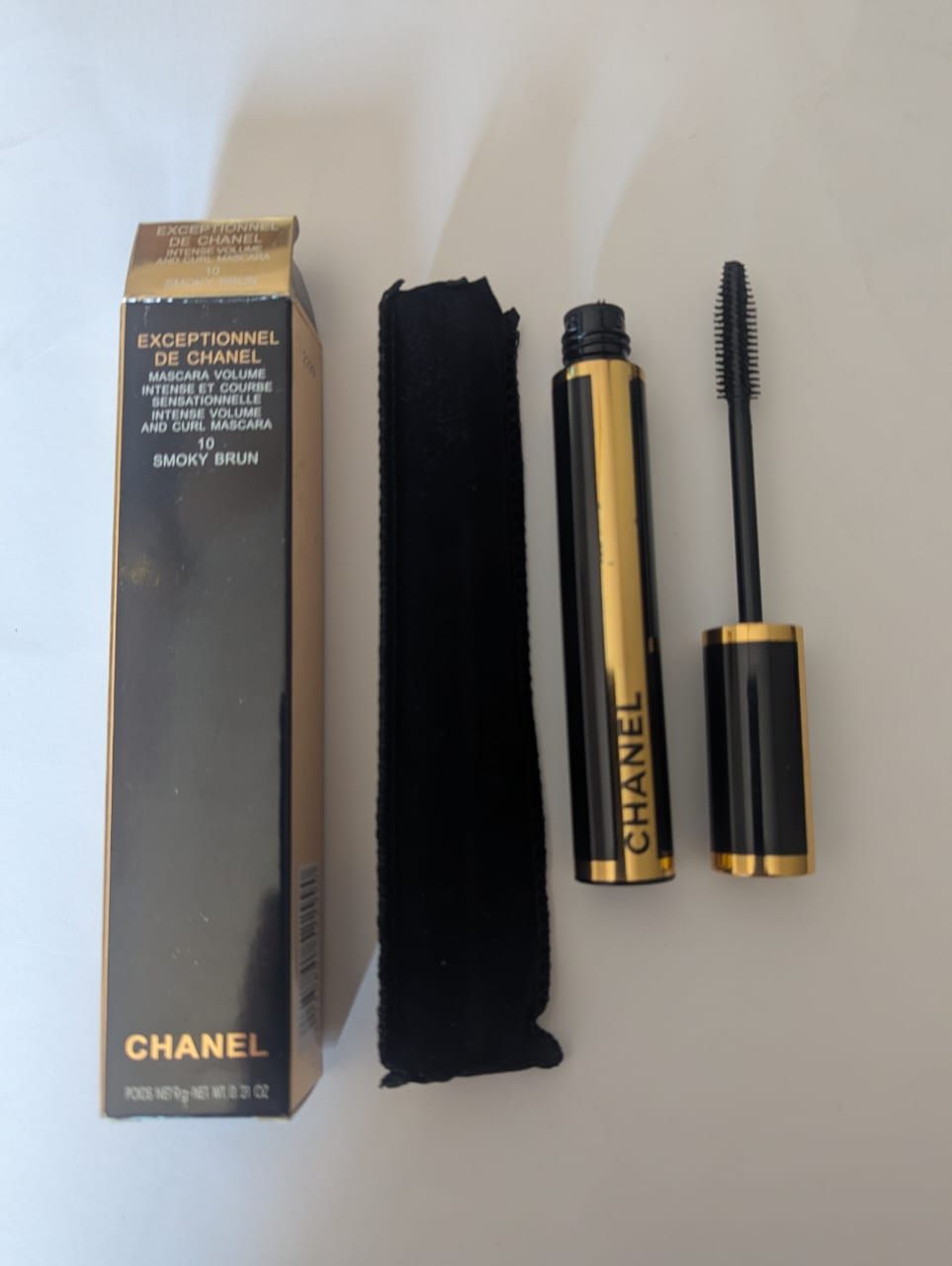Le Volume De Chanel Mascara – Instant Volume, Fuller & Thicker Lashes | Rapid Curl-Setting Formula | Ophthalmologist Tested View Gallery - Pakistan