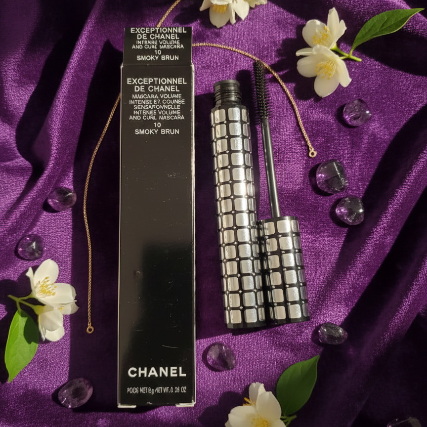 Chanel Exceptionnel De Chanel Mascara – Intense Volume & Curl | Shade 10 Smoky Brun | 8g View Gallery - Pakistan