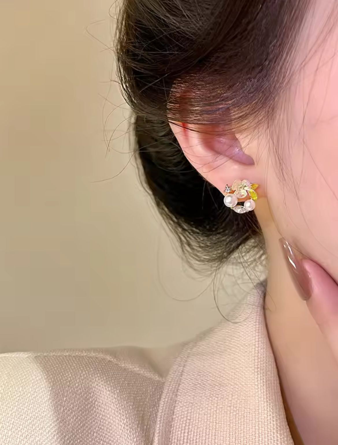 AWT-118 Korean Leaf Sparkling Pearl Earrings –  | Elegant Leaf Design With Premium Pearls, Perfect for Daily Wear, Parties & Special Occasions View Gallery - Pakistan