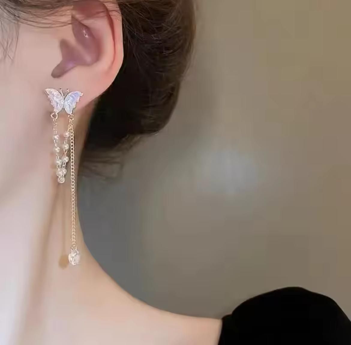 S925 Elegant Butterfly with Pearl Tassels Drop Earrings – Delicate, Feminine & Stylish Fashion Jewelry for Women & Girls View Gallery - Pakistan