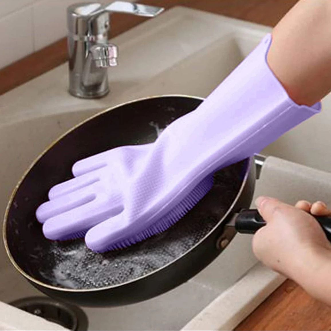 Silicone Dishwashing Gloves Durable Quality Comfortable Grip Reliable Performance Easy Cleaning (Random Colors) View Gallery - Pakistan