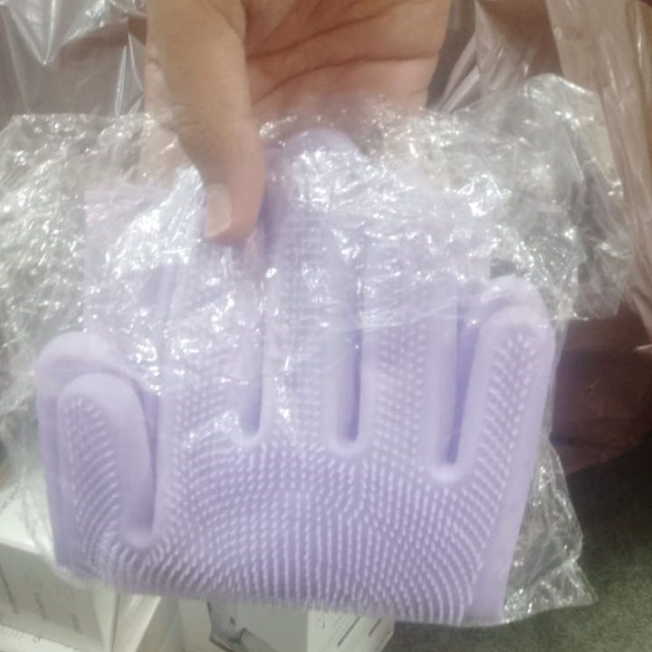 Silicone Dishwashing Gloves Durable Quality Comfortable Grip Reliable Performance Easy Cleaning (Random Colors) View Gallery - Pakistan
