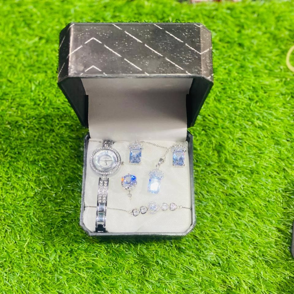 Ladies Watch Jewellery Elegant Design Durable Quality Stylish Look Reliable Performance Perfect Choice For Daily Wear (With Box) View Gallery - Pakistan