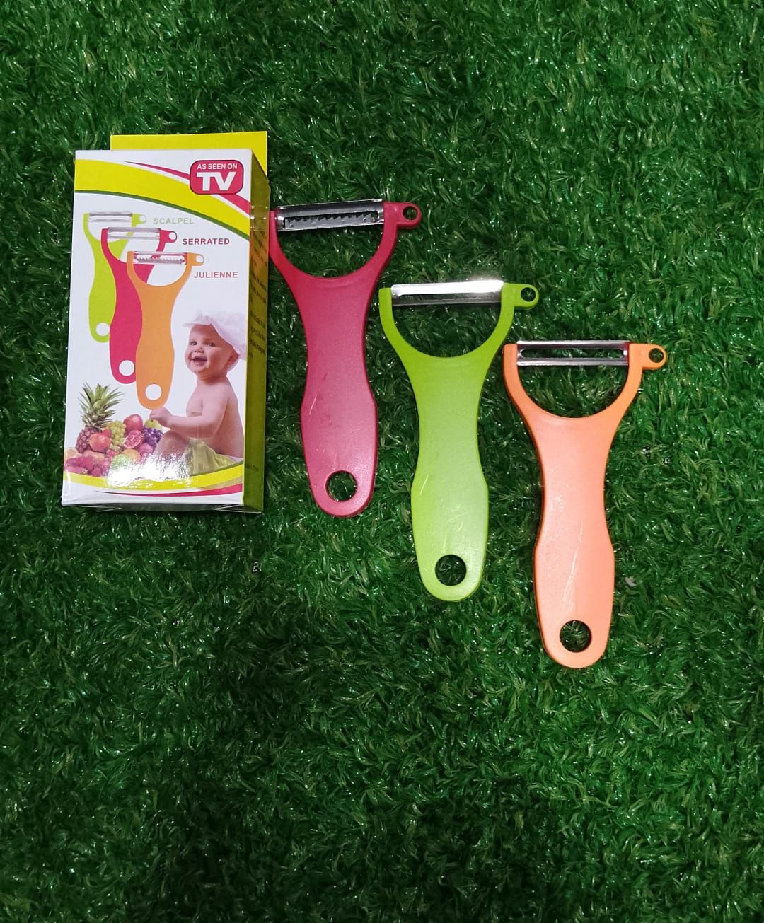 3-in-1 Vegetable and Fruit Peeler Set for easy peeling, slicing, and cutting of fresh produce View Gallery - Pakistan