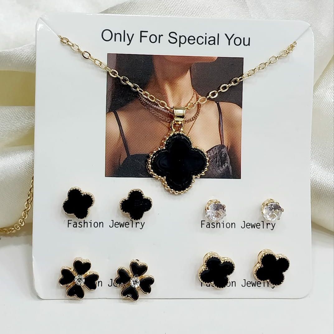 Beautiful 4 Pairs Of Earrings &amp; Necklace Elegant Design Stylish Look Comfortable Wear Durable Quality