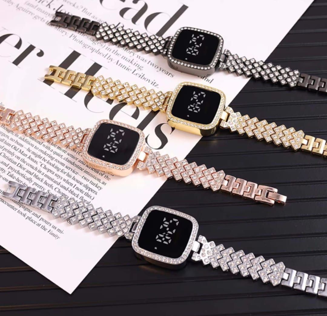 Ladies Square Dial Digital Watch Stylish Design Clear Display Comfortable Strap Easy To Use Reliable Performance Perfect For Daily Wear