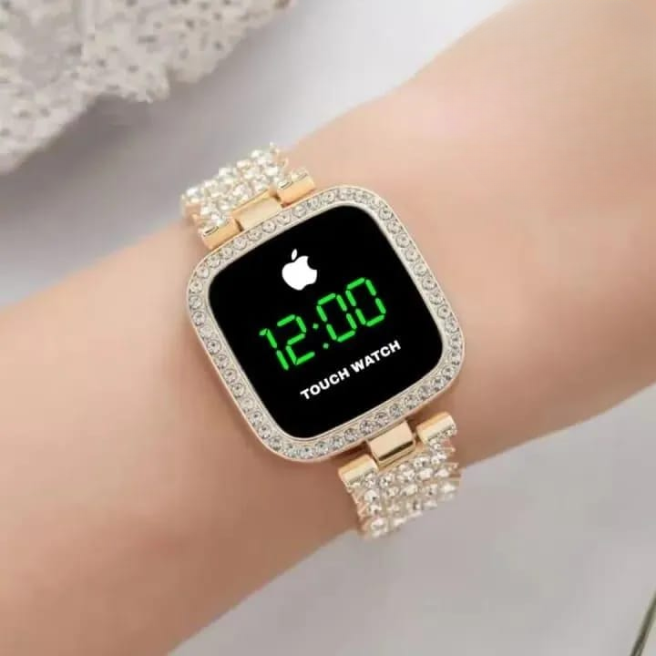 Chic Womens Digital Display Watch With Elegant Bracelet Strap Stylish Design Clear Screen Comfortable Wear Perfect For Daily And Formal Use without box