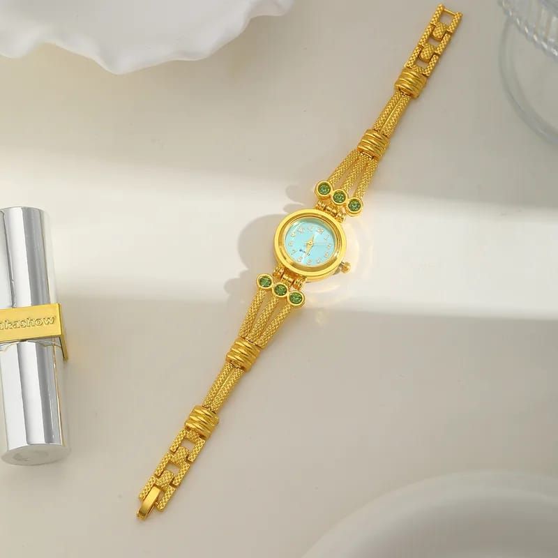 Single Folding Buckle Alloy Strap Quartz Watch Elegant Design Durable Build Clear Display Comfortable Wear For Daily And Formal Use View Gallery - Pakistan