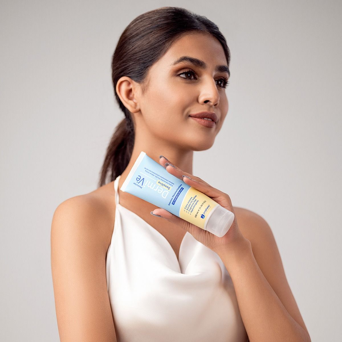 Jenpharm Dermive Sensitive Moisturizer 100ml | Gentle, Hydrating, Non-Greasy Cream for Dry, Irritated & Sensitive Skin | Ceramides + Hyaluronic Acid Formula View Gallery - Pakistan