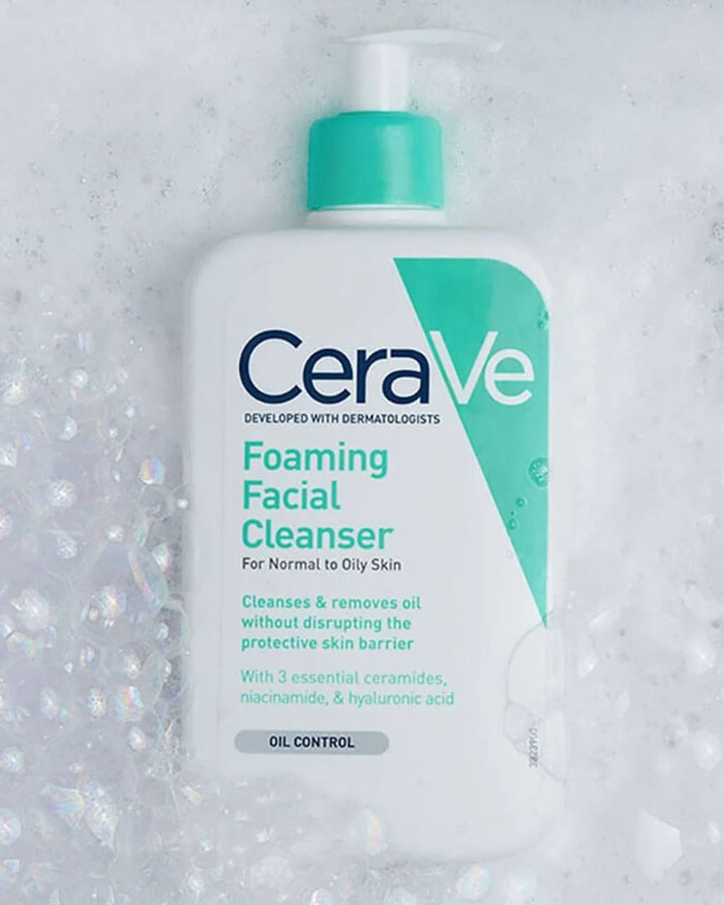 CeraVe Foaming Facial Cleanser | Gel-to-Foam Face Wash for Normal to Oily Skin | Removes Oil, Dirt & Makeup | With Ceramides, Hyaluronic Acid & Niacinamide View Gallery - Pakistan
