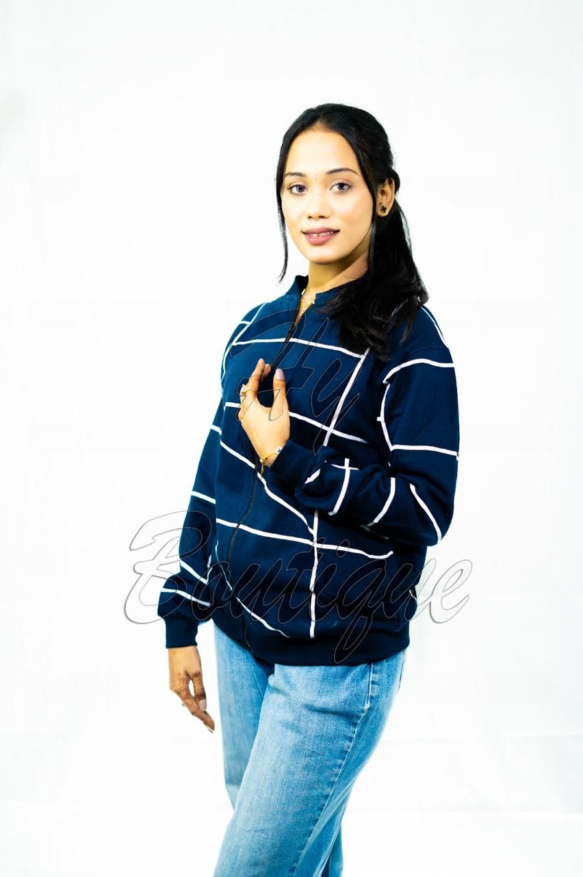 Winter Collection Women’s Mocnek Printed Jacket | Stylish & Warm Outerwear | Trendy Winter Fashion for Ladies View Gallery - Pakistan