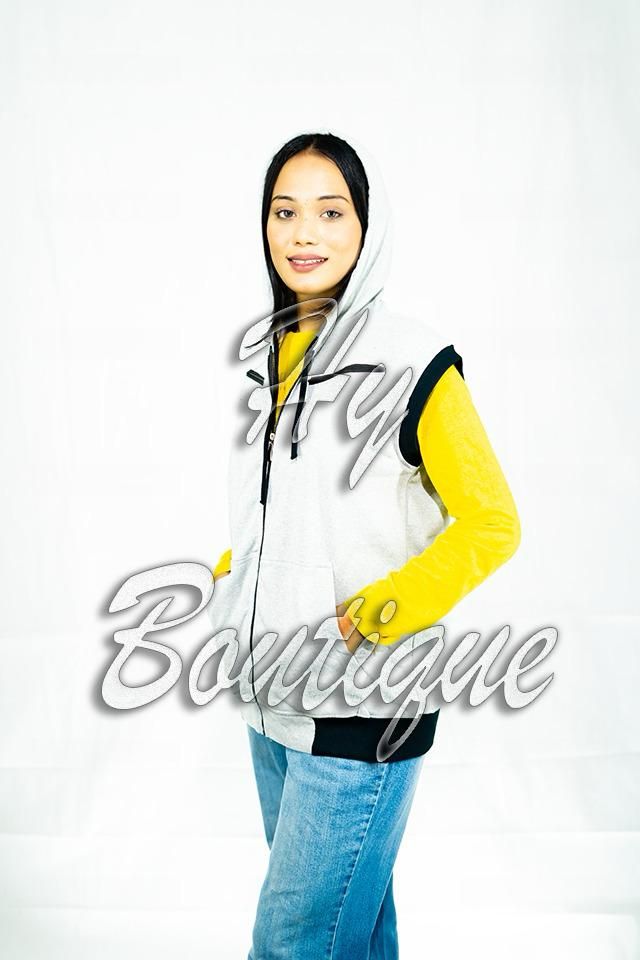 Winter Collection Women’s Sleeveless Jacket | Stylish & Warm Body Warmer for Ladies | Trendy Winter Outerwear View Gallery - Pakistan