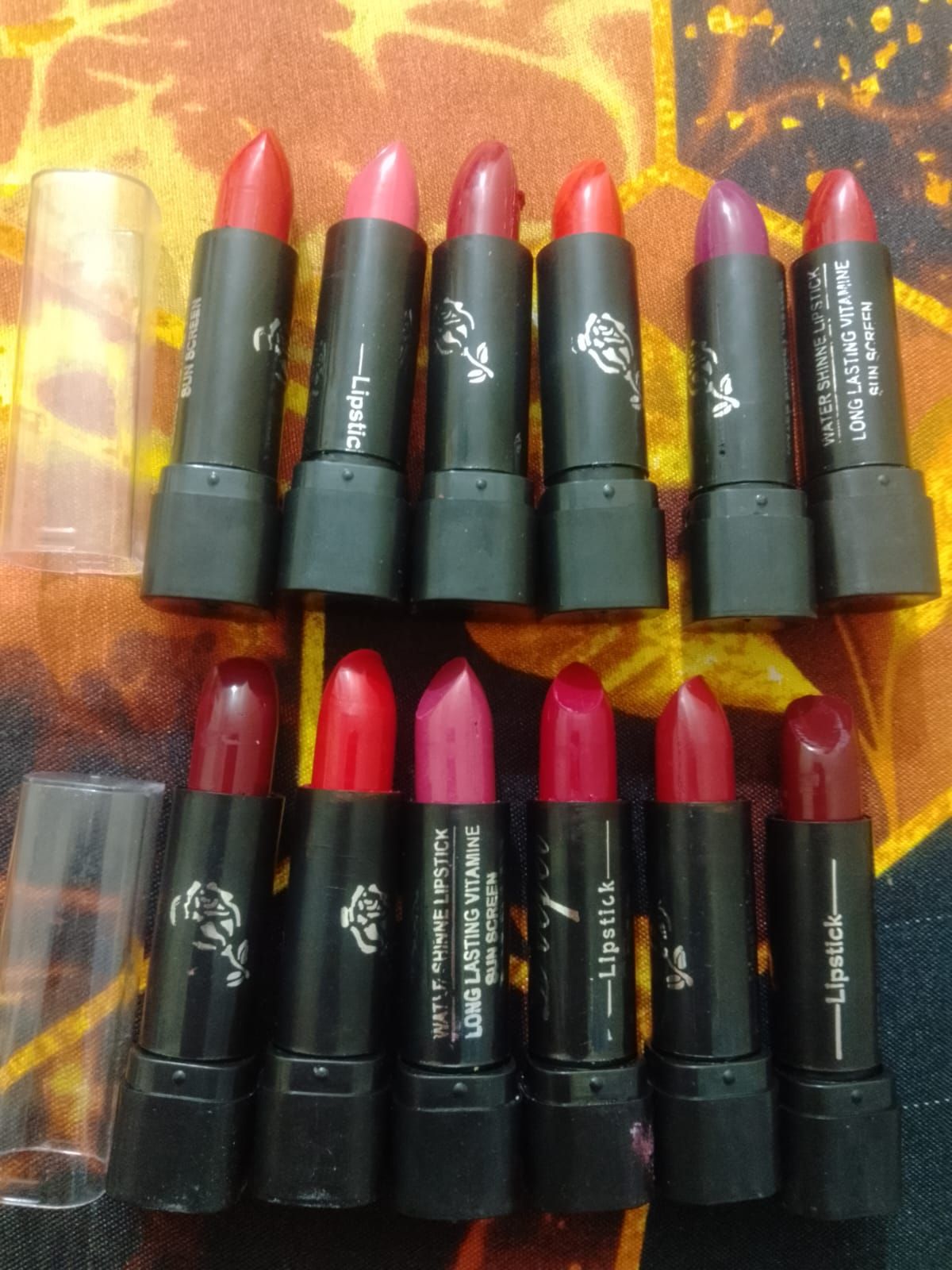 Daily Use Liquid Lipstick Set | Vibrant Red Shade – Smooth, Long-Lasting, and Comfortable for Everyday Wear View Gallery - Pakistan