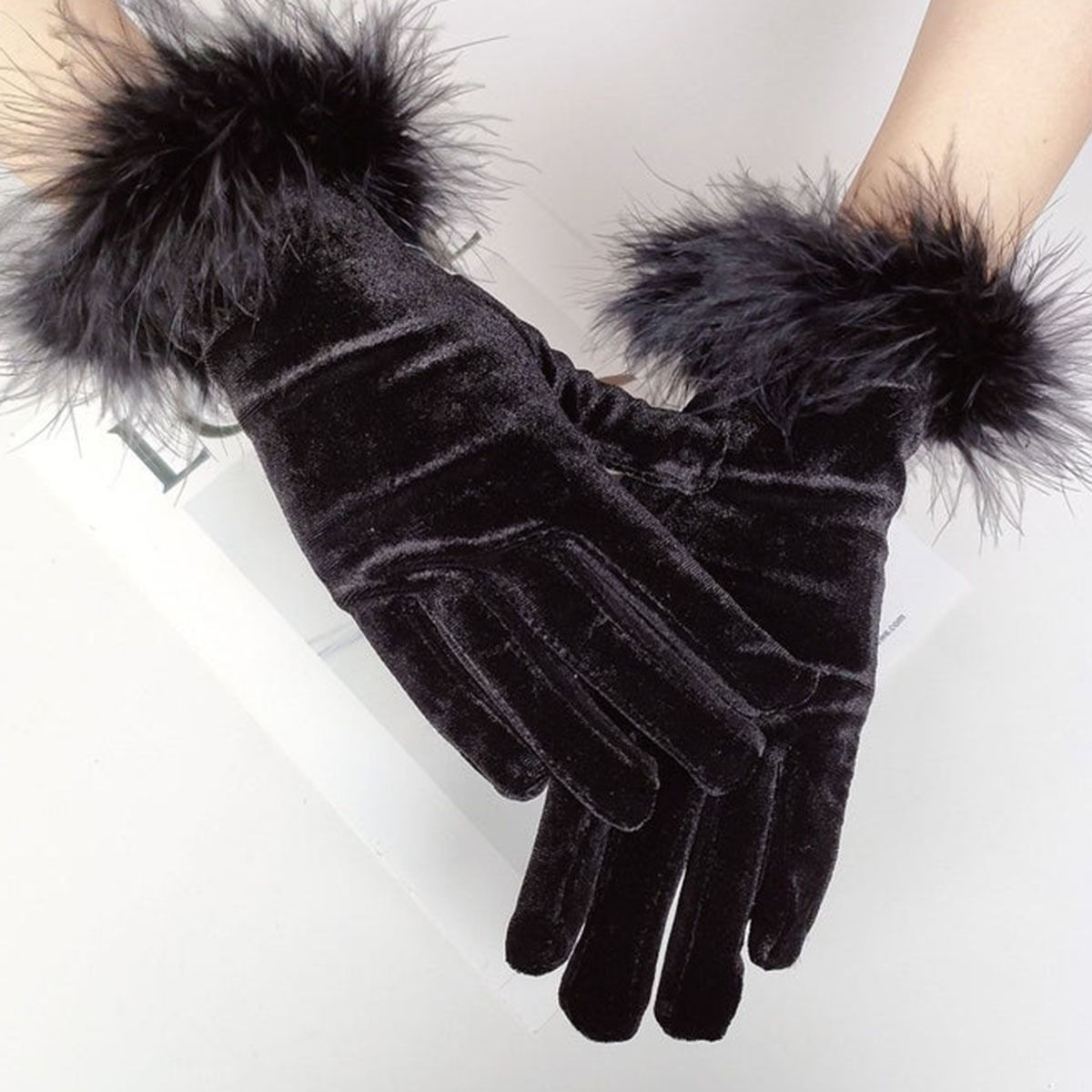 Women’s Winter Velvet Gloves with Fur Cuff | Soft Full Finger Hijab Gloves for Girls – Warm, Elegant &amp; Touchscreen Friendly