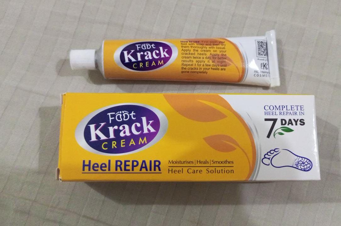 Herbal Krack Feet Heel Repair Cream | Glowing Smooth Soft Heel Treatment | 25g View Gallery - Pakistan