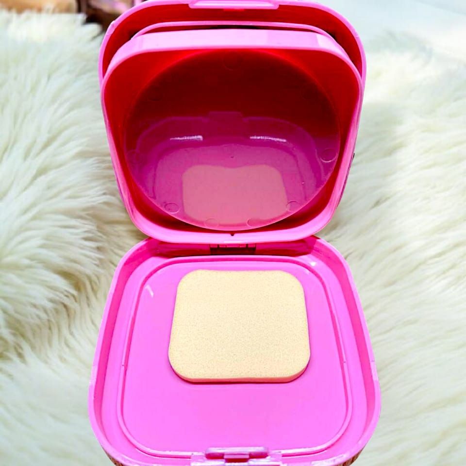 Kashees BB HD Matte And Poreless 2 In 1 Face Powder – Flawless Lightweight And Long Lasting Compact For Smooth And Radiant Skin View Gallery - Pakistan