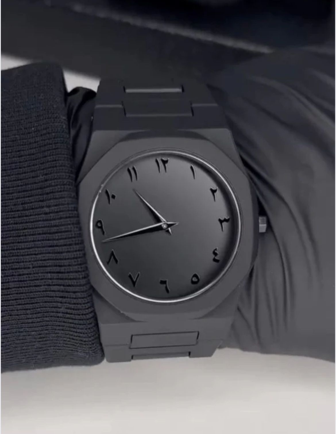 Full Black AURA Quartz Analog Watch – Lightweight Premium Design - Stylish Wrist Watch For Men  (Without Box) View Gallery - Pakistan