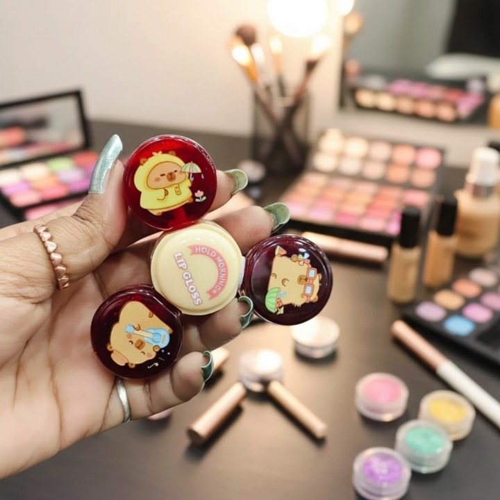 3 in 1 Spinner Lip Gloss/Tint – Hydrating Liquid Lip Color, Glossy &amp; Vibrant Finish, Multicolor Red Shades, Long-Lasting Shine &amp; Moisturizing Formula View Gallery - Pakistan