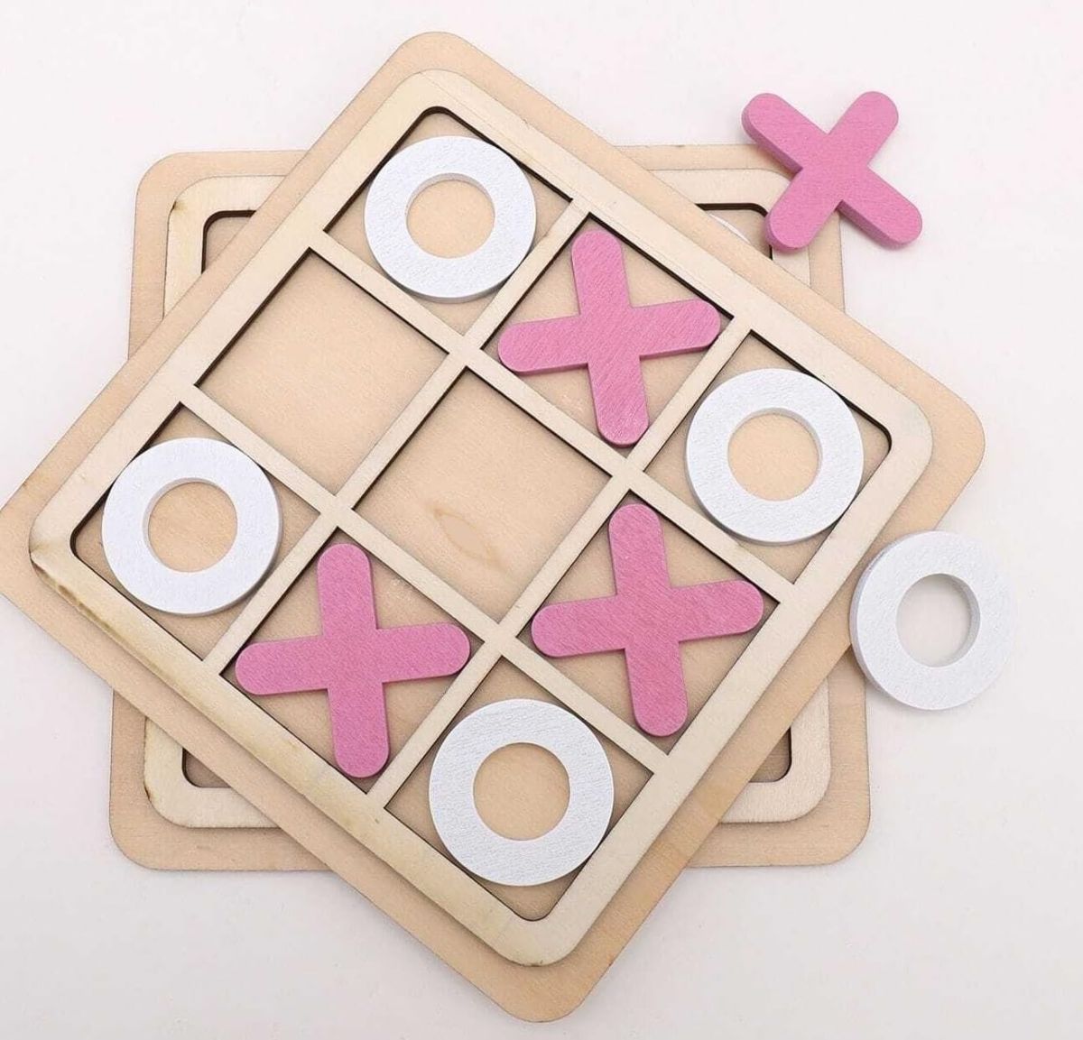 Wooden Tic-Tac-Toe Board Game – Classic XO Strategy Game for Kids, Toddlers, Preschoolers &amp;amp; Adults – Educational, Durable &amp;amp; Portable 30cm Wooden Board – Ideal Birthday Gift, Party Favour &amp;amp; Family Game (Random Color)