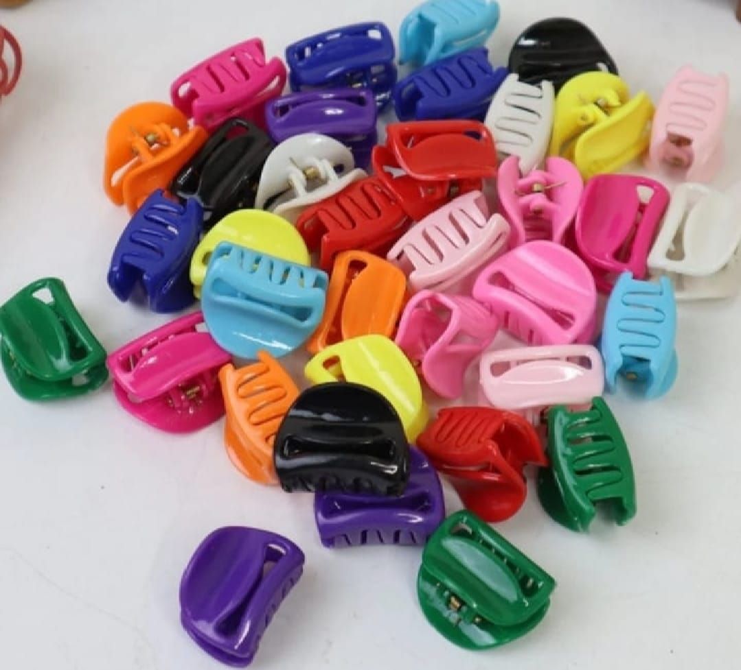 Pack of 12 Hair Catchers – Small Size (1 Inch) Multicolor Plastic Clips for Women &amp;amp; Girls | Strong Grip &amp;amp; Stylish Design (Random Color)