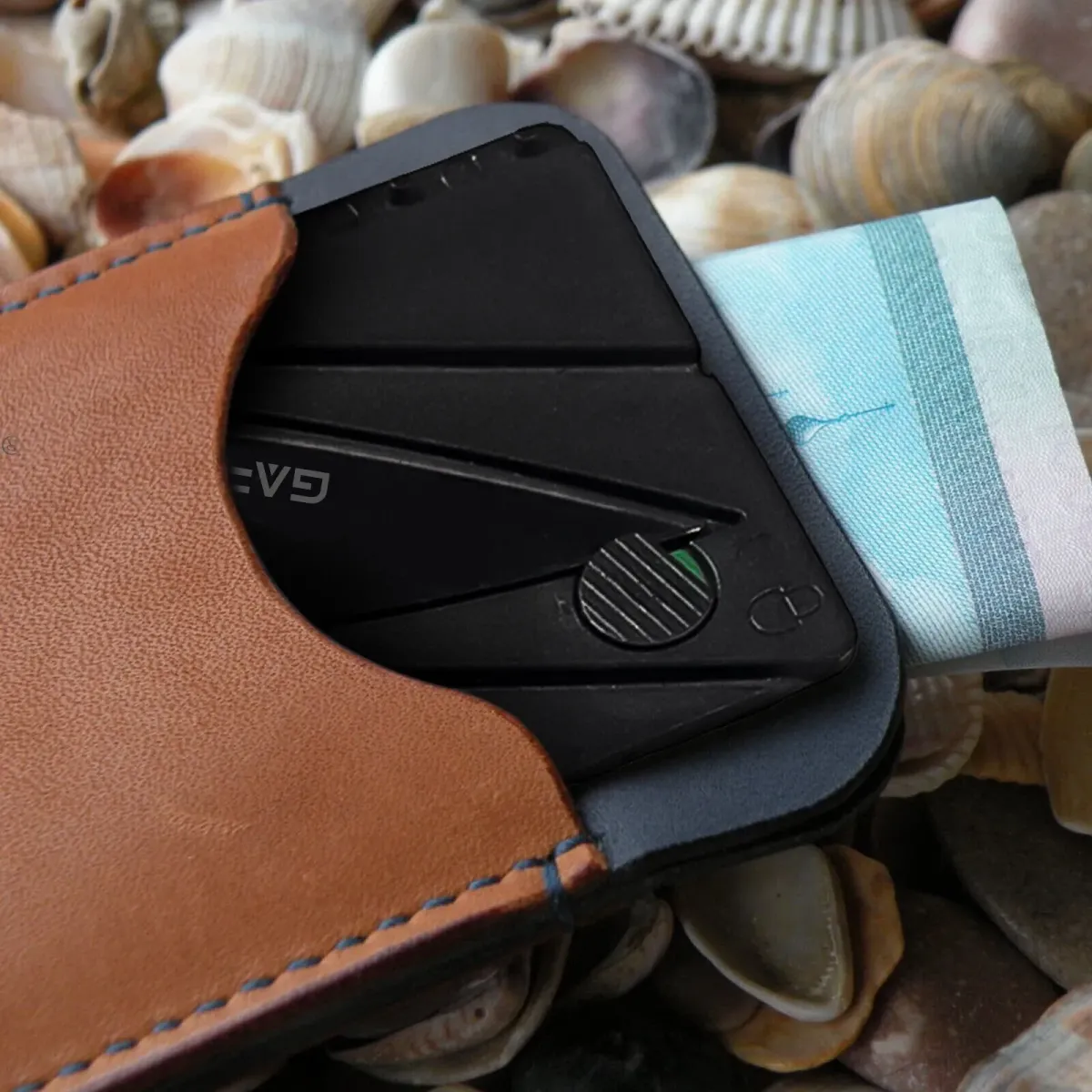 CardSharp Folding Credit Card Knife by Iain Sinclair – Ultra Slim, Lightweight, Surgical Steel Blade, Pocket-Sized, Wallet-Friendly Safety Knife for Everyday Carry | Credit Card Shape Knife View Gallery - Pakistan