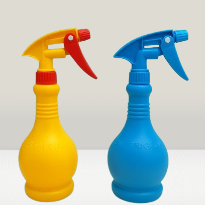 Water Spray Bottle Large for watering plants and ironing cloths Refillable Plastic Spray Bottle, (random color) View Gallery - Pakistan