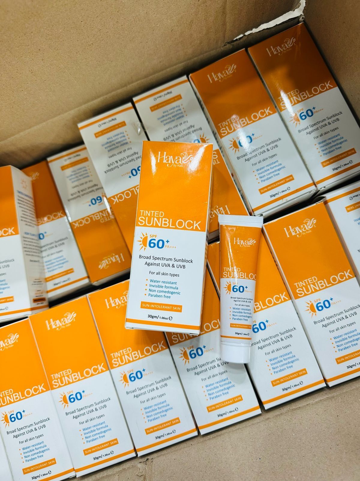 Haya Tinted Sunblock SPF 50 Broad Spectrum UV Protection with Natural Skin Tint, Lightweight &amp; Non-Greasy Formula for All Skin Types write me description for this View Gallery - Pakistan